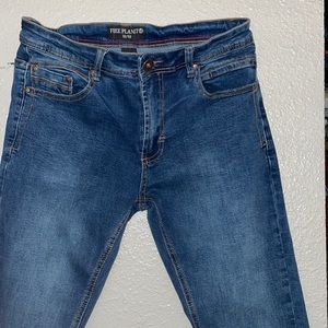 Free planet jeans